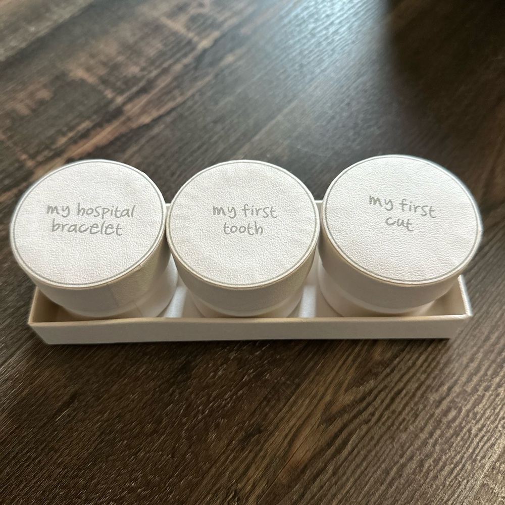 Adorable Baby Keepsake Round Boxes Set of 3 - New